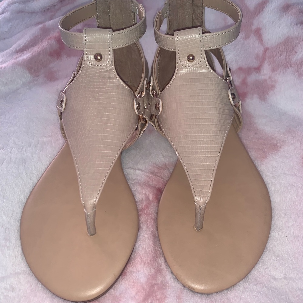Apt.9 Defined comfort sandals